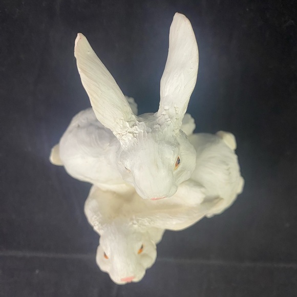 Vintage Home Interior White Bunny Rabbits Figurine Statue 2002 Easter Spring - Picture 6 of 6